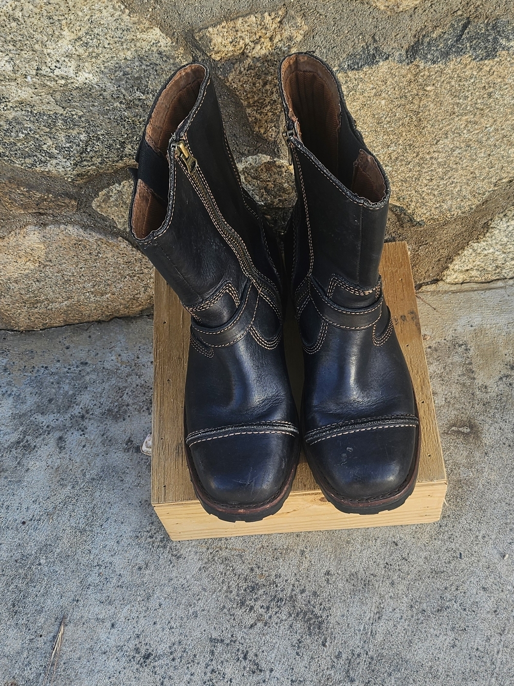 Harley-Davidson Black Leather Side-Zip Riding Boots